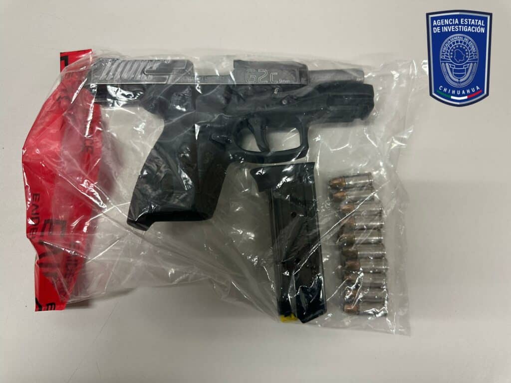 Detiene AEI a mujer por posesión ilegal de arma de fuego en Cd. Juárez