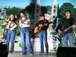 Ascensión vive una noche cultural en el segundo día del Teatro del Pueblo de las Fiestas Patronales 2025.