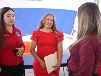 Encabeza Presidenta Municipal Lic. Edith Escárcega entrega de materiales escolares a estudiantes en situación vulnerable