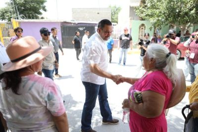 Presidente entrega calle Águila a vecinos