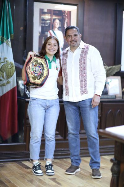Pugilista juarense Suzeth Ramírez agradece apoyo al alcalde tras ganar campeonato en EUA