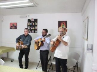 Celebran el Día de la Madre en el Asilo Amigo Omar con emotivo festejo