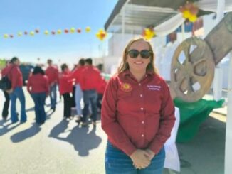 Encabeza Presidenta Edith Escárcega desfile conmemorativo al 163 aniversario de la Batalla de Puebla.