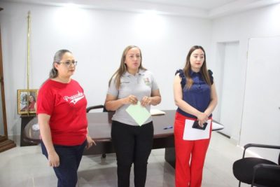 Entrega la Presidenta  Edith Escárcega apoyo para combustible a Jardín de Niños de NCG