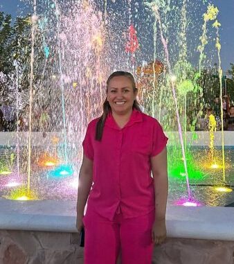 Reapertura la presidenta Edith Escárcega la fuente de aguas bailarinas