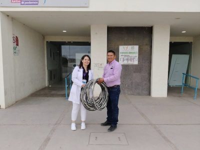 Municipio de Ascensión apoya al Centro de Salud con material eléctrico para instalación de mini split