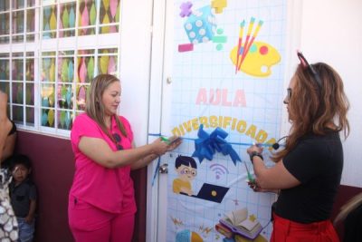 Encabeza Presidenta Municipal Edith Escárcega entrega  de apoyos e inaugura aula de cómputo en escuela de ejido Hidalgo