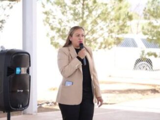 Entrega alcaldesa Edith Escárcega mobiliario a 3 escuelas mas