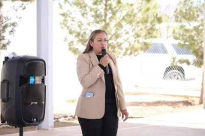 Entrega alcaldesa Edith Escárcega mobiliario a 3 escuelas mas