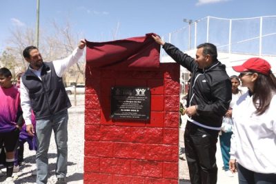 Entrega Presidente parque a vecinos de Parajes del Sur
