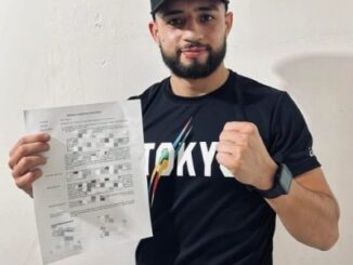 Presidenta Ivonne De La Hoya felicita al boxeador René «Zurdo» Palacios por su firma con PROBOX.