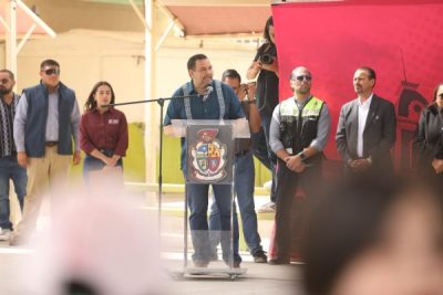 Reciben alumnos de la Escuela Primaria 18 de Marzo domo nuevo para su plantel