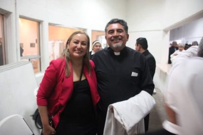 Asiste la Presidenta Municipal de Nuevo Casas Grandes, Lic. Edith Escárcega a la Ceremonia Episcopal en Casas Grandes.