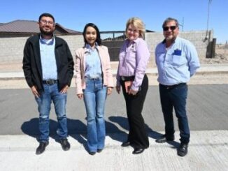 Supervisa presidenta Ivonne De La Hoya avances de pavimentación en Puerto Palomas de Villa