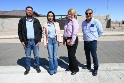 Supervisa presidenta Ivonne De La Hoya avances de pavimentación en Puerto Palomas de Villa