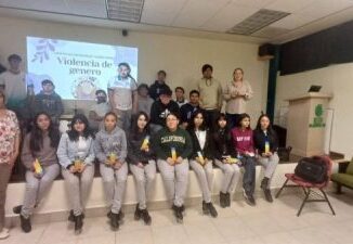 LLEVA IMM DE NCG PLÁTICA SOBRE VIOLENCIA DE GÉNERO A ALUMNOS DEL COBACH 18