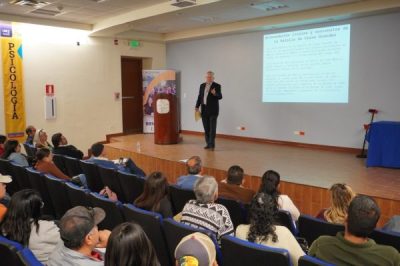 Con éxito realiza UACJ EMNCG conferencias sobre la Batalla de Casas Grandes