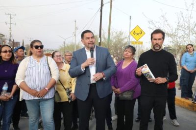 Entregó Pérez Cuéllar calle Erendira rehabilitada