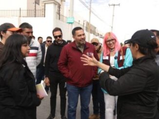 Realiza Alcalde entrega de pavimentación en Paseos del Real