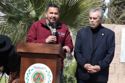 Acude el Presidente Pérez Cuéllar a ceremonia de aniversario de la ESAHEi