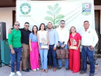 Hace Entrega Presidenta Edith Escárcega  Premio Municipal al Mérito Ecológico 2025